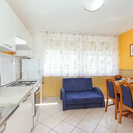 Mise Apartment Makarska